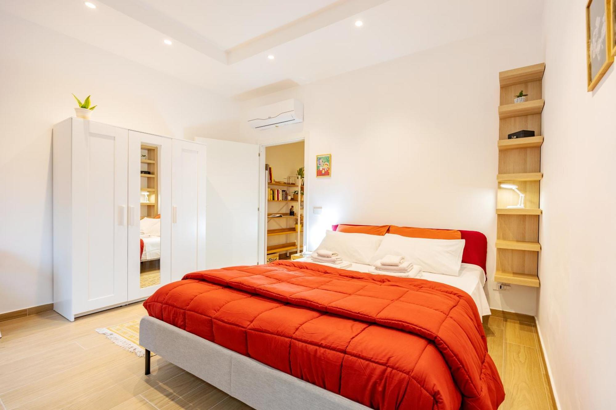 Luminosa Con Bagno Privato Interno - Vicina Metro Séjour chez l'habitant